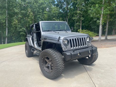 Used 2016 Jeep Wrangler Unlimited Sport w/ Quick Order Package 24S AWD/4WD image 5