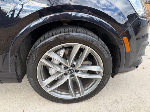 Used 2017 Audi Q7 3.0T Prestige image 30