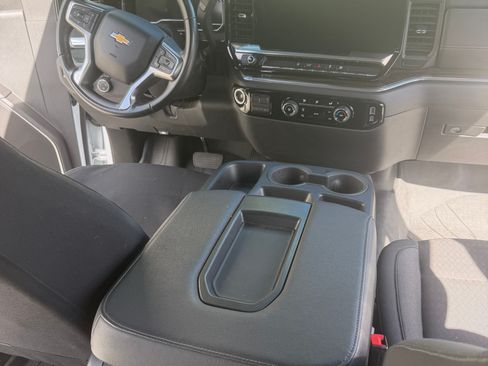 Used 2024 Chevrolet Silverado 2500 LT image 11