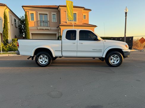 Used 2001 Toyota Tundra Limited image 6
