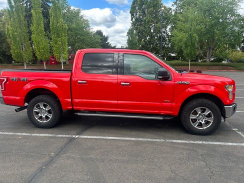 Used 2015 Ford F150 XLT w/ Equipment Group 302A Luxury AWD/4WD image 5