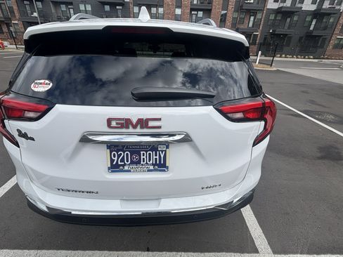 Used 2018 GMC Terrain SLT w/ Preferred Package image 13