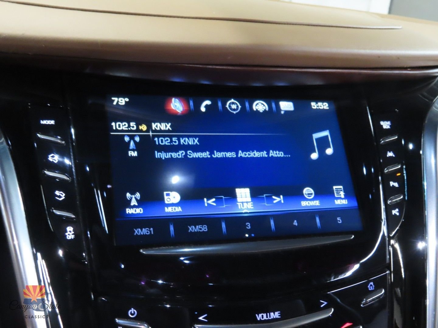 Used 2017 Cadillac Escalade Platinum AWD/4WD image 30