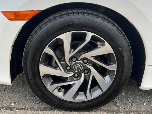 Used 2017 Honda Civic EX image 11