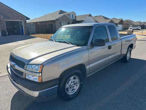Used 2003 Chevrolet Silverado 1500 LS image 2