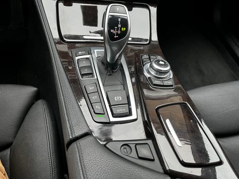 Used 2012 BMW 535i xDrive Sedan image 11