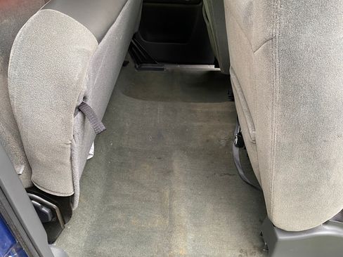 Used 2004 Chevrolet Silverado 1500 4x4 Extended Cab w/ Light Duty Power Package image 5