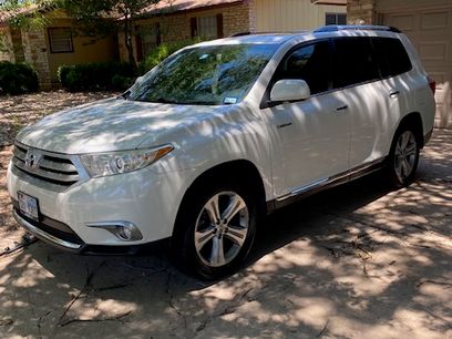 Used 2011 Toyota Highlander Limited w/ Tow Pkg