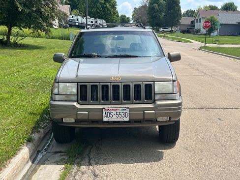 Used 1997 Jeep Grand Cherokee Limited AWD/4WD image 2