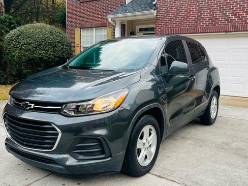 Used 2020 Chevrolet Trax LS w/ Tint and Cruise Package image 1