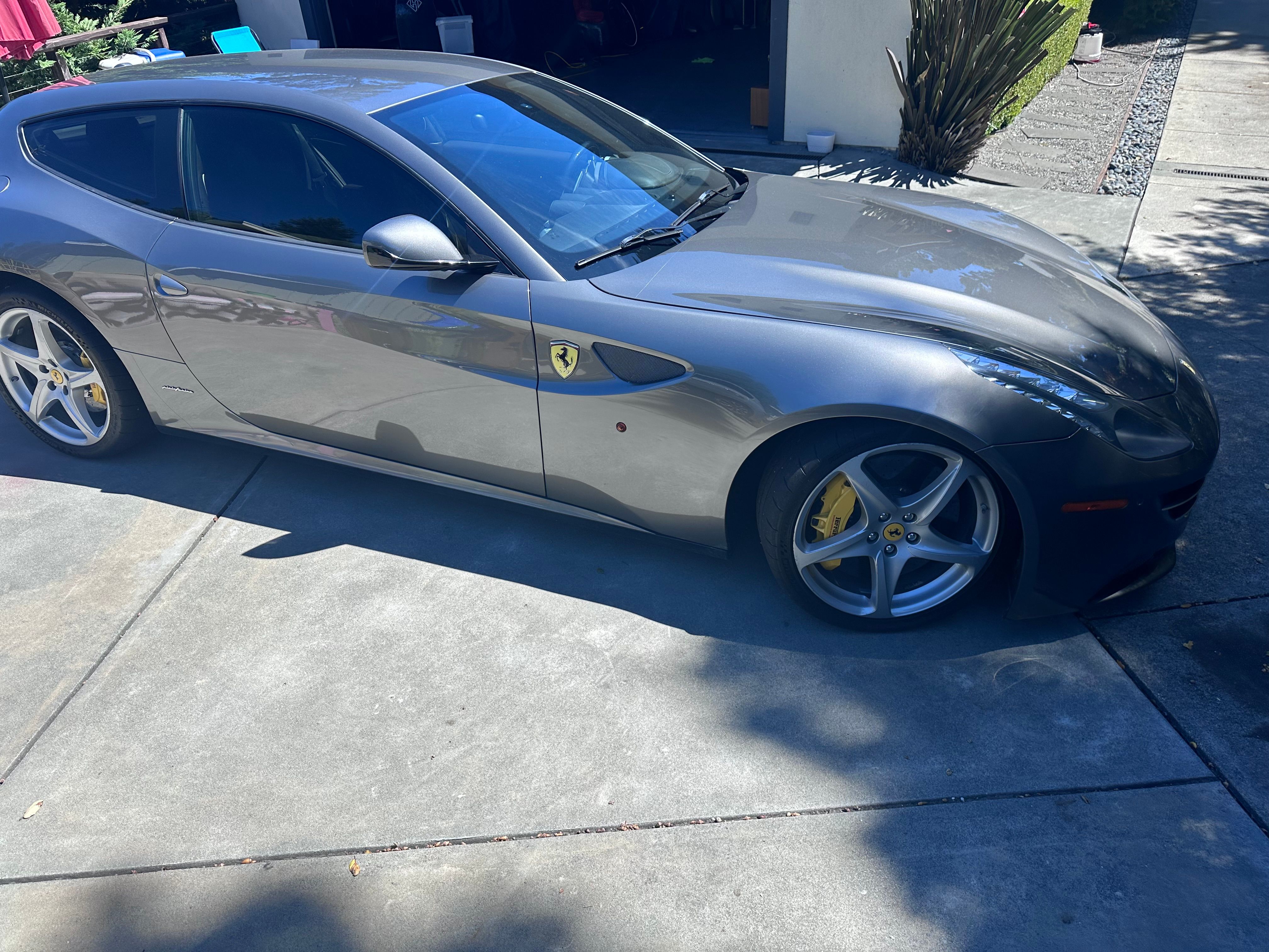 Used 2012 Ferrari FF AWD/4WD image 1