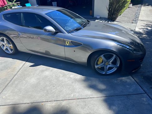 Used 2012 Ferrari FF AWD/4WD image 1