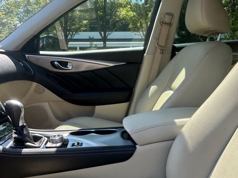 Used 2015 INFINITI Q50 Premium w/ All Weather Package RWD image 11