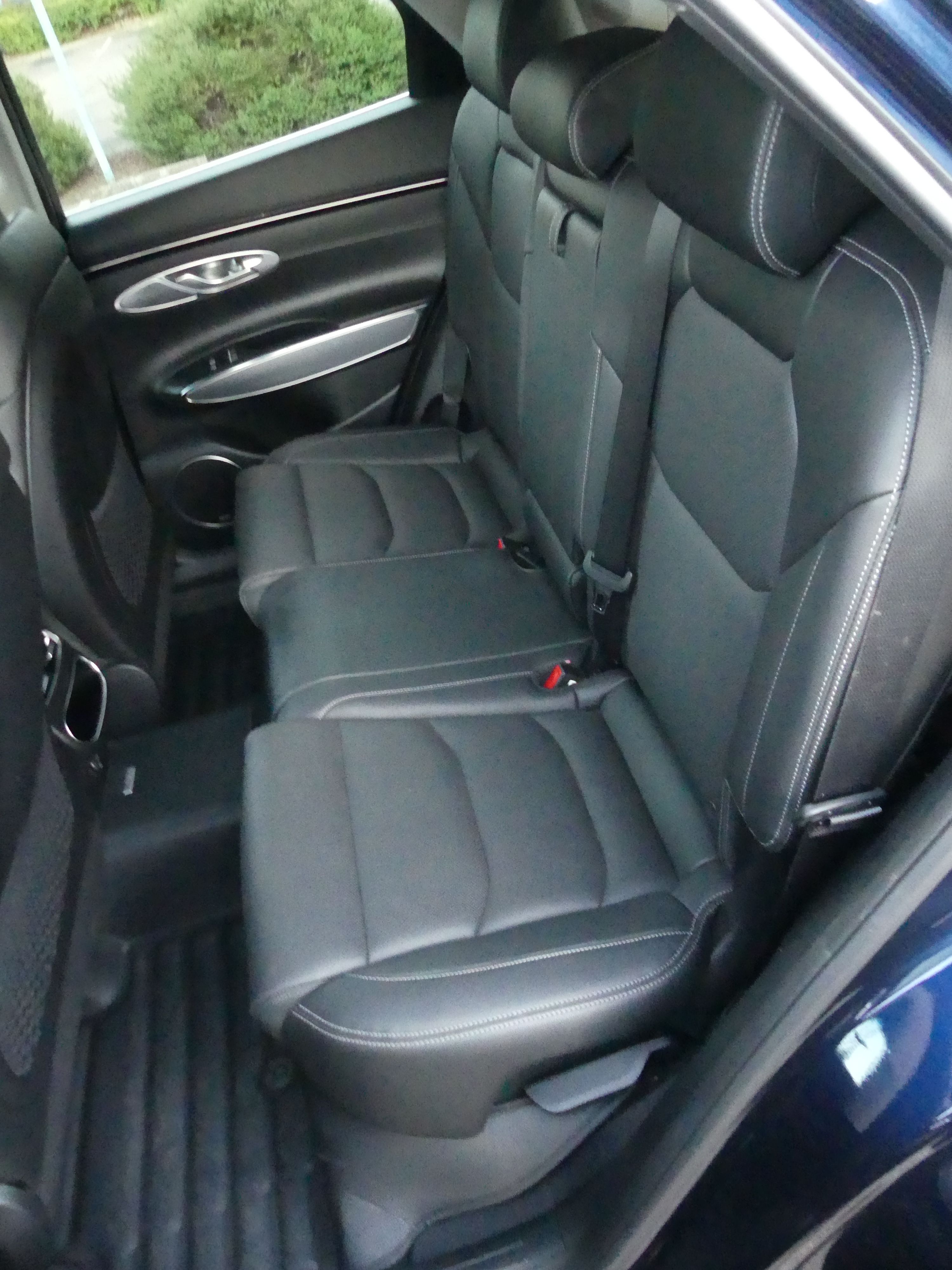 Used 2022 Genesis GV70 2.5T w/ Select Package AWD/4WD image 19