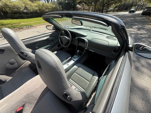 Used 2003 Porsche 911 Carrera 4 AWD/4WD image 12
