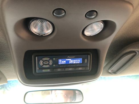 Used 2002 Chevrolet Silverado 1500 LS image 11