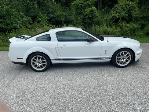 Used 2008 Ford Mustang Shelby GT500 RWD image 5