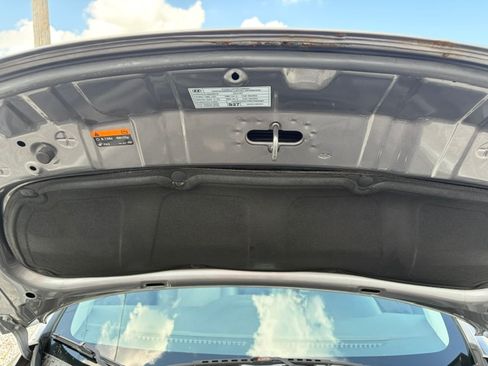 Used 2014 Hyundai Elantra Limited w/ Option Group 03 FWD image 5