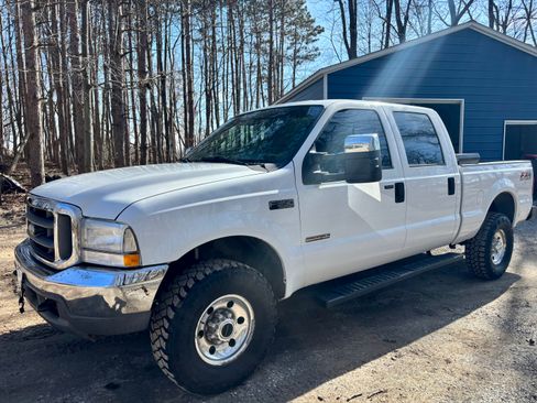 Used 2004 Ford F350 Lariat image 6