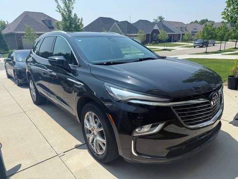 Used 2022 Buick Enclave Premium w/ Experience Buick Package image 4