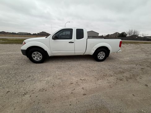 Used 2020 Nissan Frontier S image 20