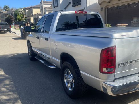 Used 2004 Dodge Ram 2500 Truck SLT w/ Trailer Tow Group RWD image 14