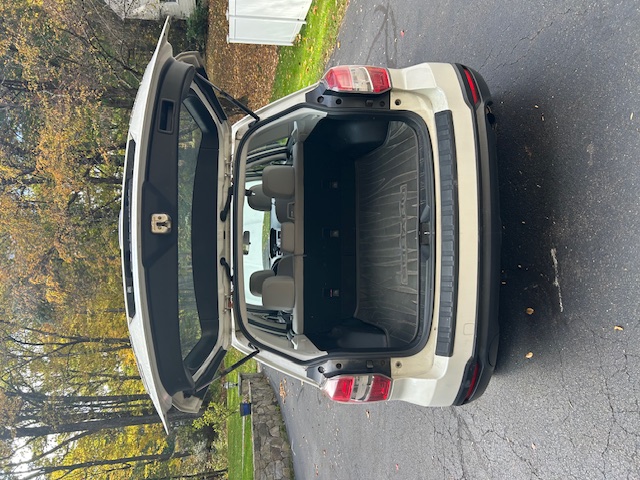 Used 2016 Subaru Forester 2.5i AWD/4WD image 1