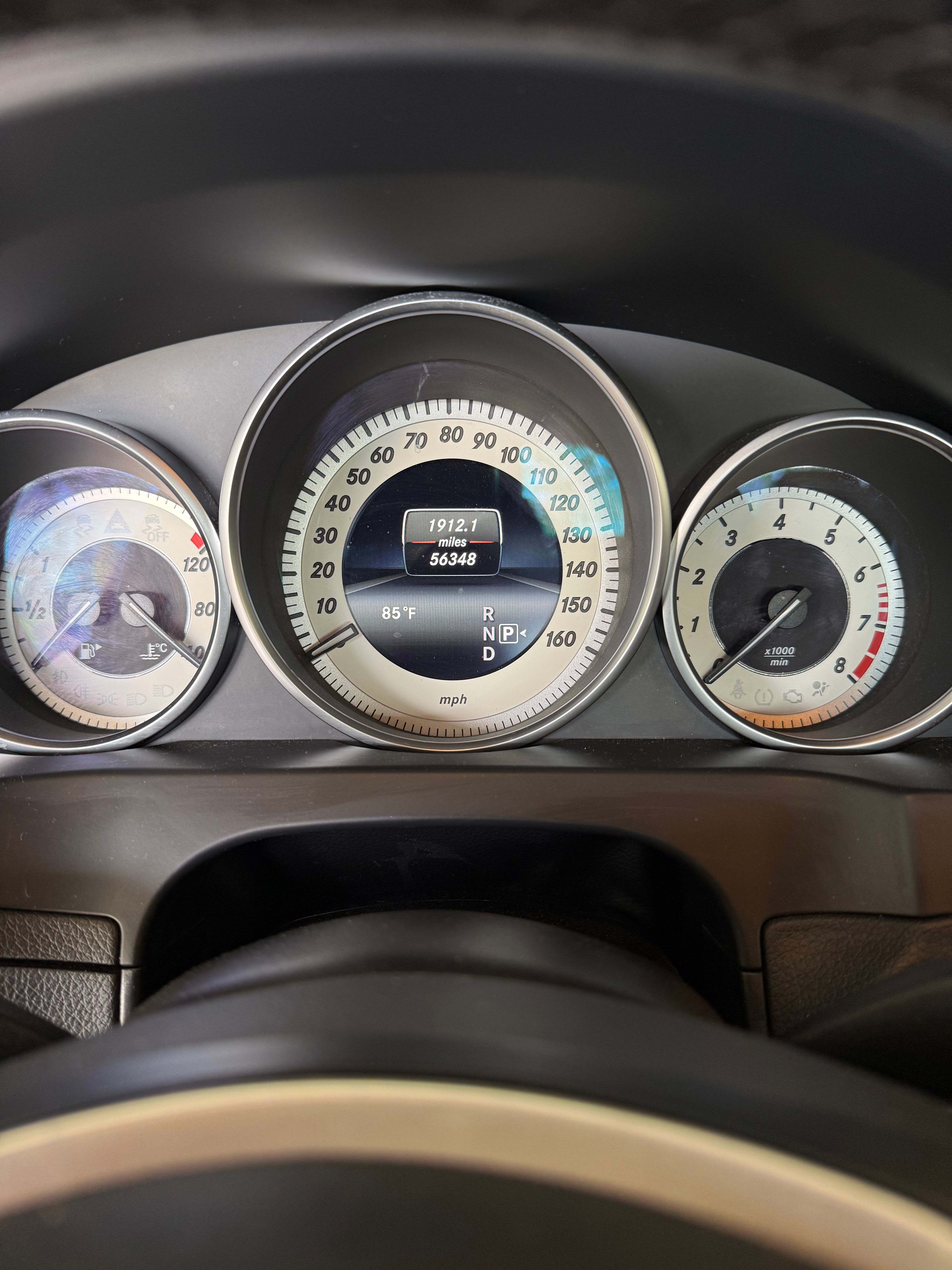 Used 2014 Mercedes-Benz E 350 4MATIC Coupe image 5