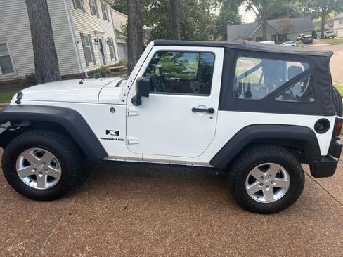 Used 2008 Jeep Wrangler X AWD/4WD image 4