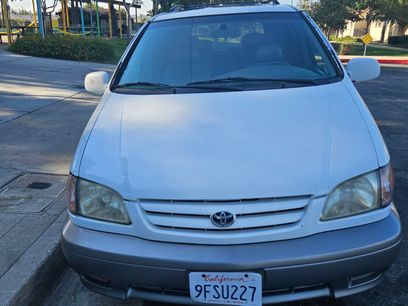 Used 2002 Toyota Sienna XLE