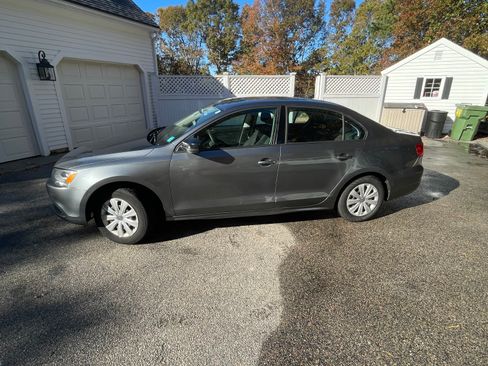 Used 2014 Volkswagen Jetta Sedan image 2