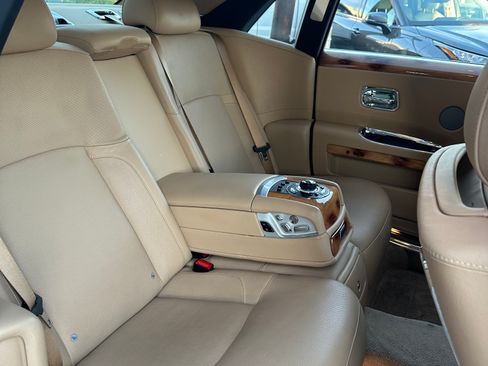 Used 2012 Rolls-Royce Ghost Sedan 4D image 14