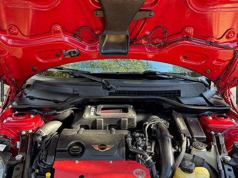 Used 2011 MINI Cooper S image 9