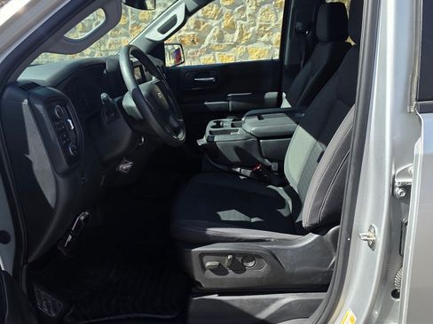 Used 2022 Chevrolet Silverado 1500 Custom image 8