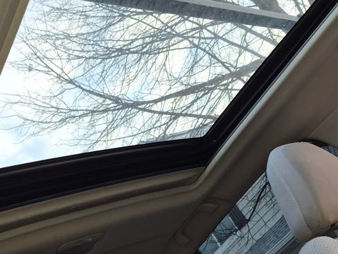 Used 2021 Subaru Forester Premium image 24