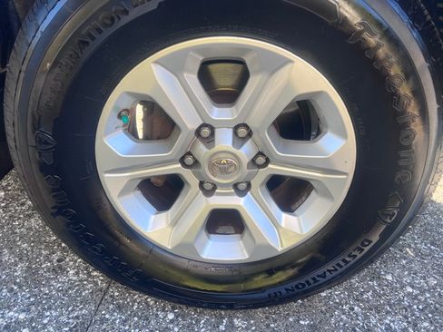 Used 2015 Toyota 4Runner SR5 Premium image 15