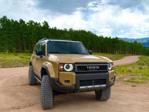 Used 2024 Toyota Land Cruiser image 16