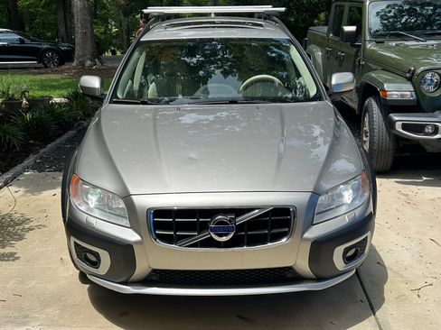 Used 2013 Volvo XC70 3.2 FWD image 6