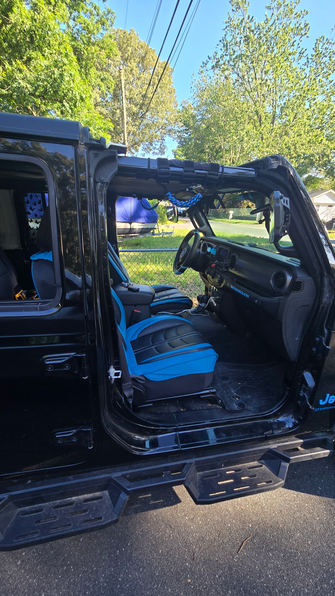 Used 2023 Jeep Wrangler Unlimited AWD/4WD image 11