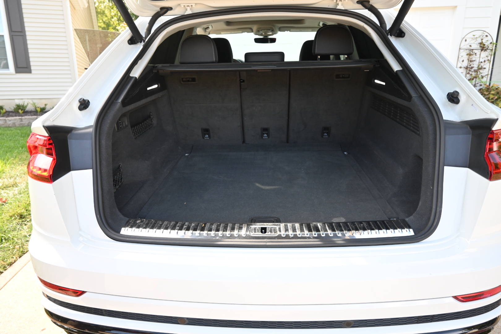 Used 2019 Audi Q8 Prestige AWD/4WD image 18