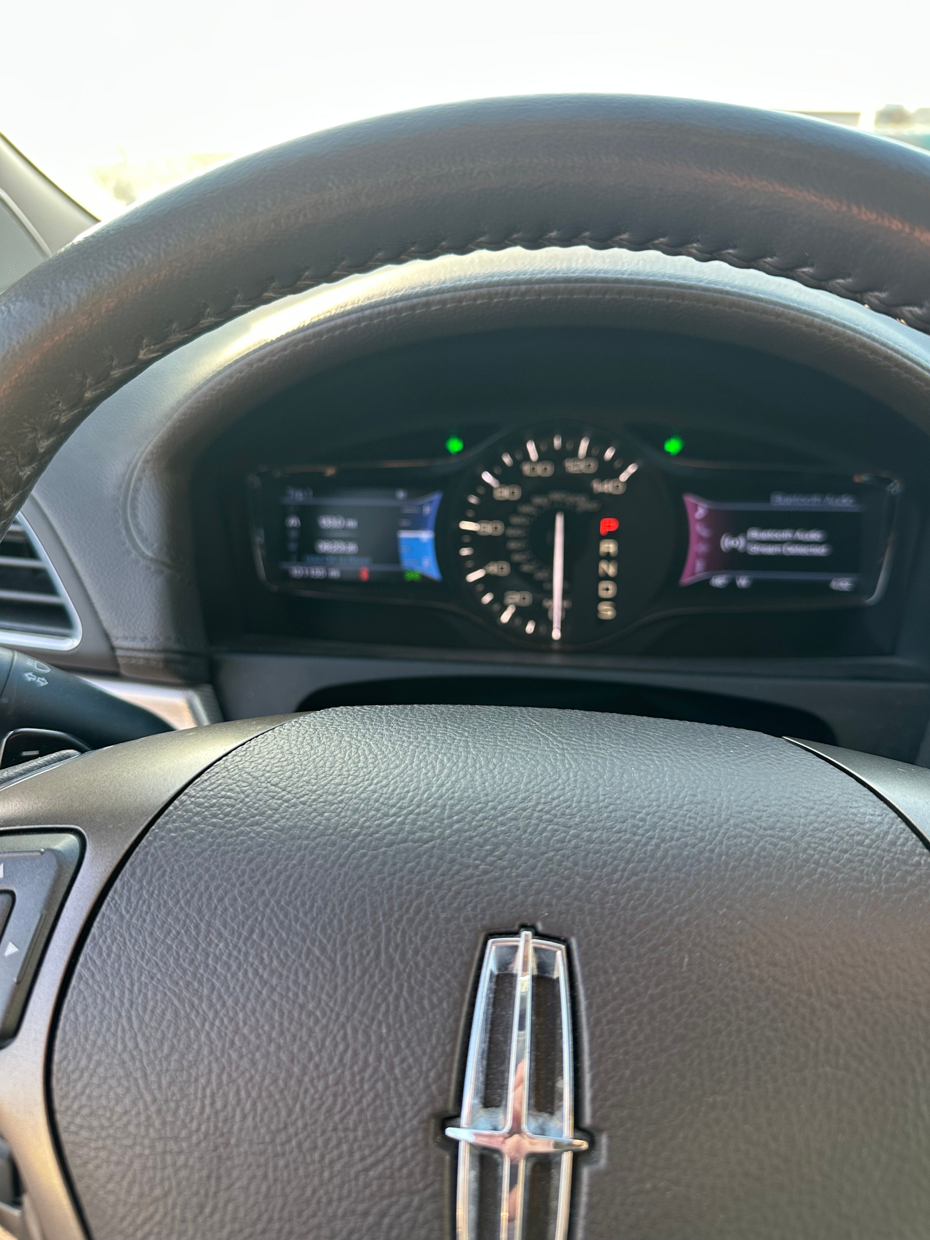 Used 2013 Lincoln MKX AWD image 23
