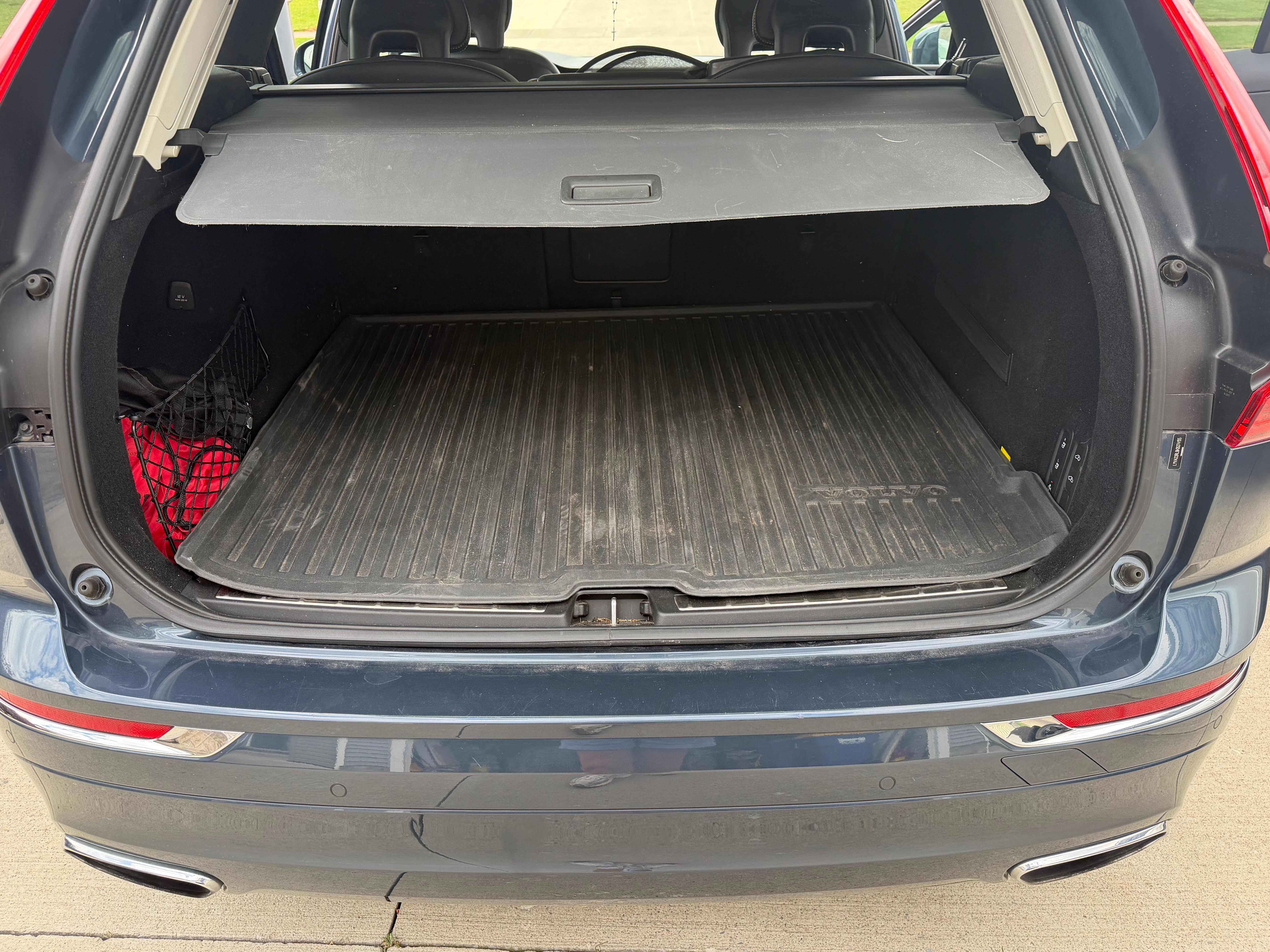 Used 2019 Volvo XC60 T6 Inscription w/ Protection Package Premier AWD/4WD image 6