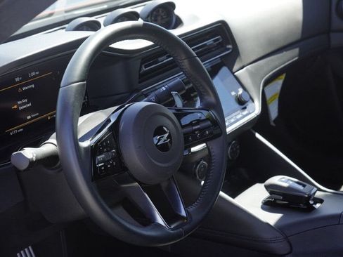 Used 2024 Nissan Z Performance w/ Heritage Edition image 19