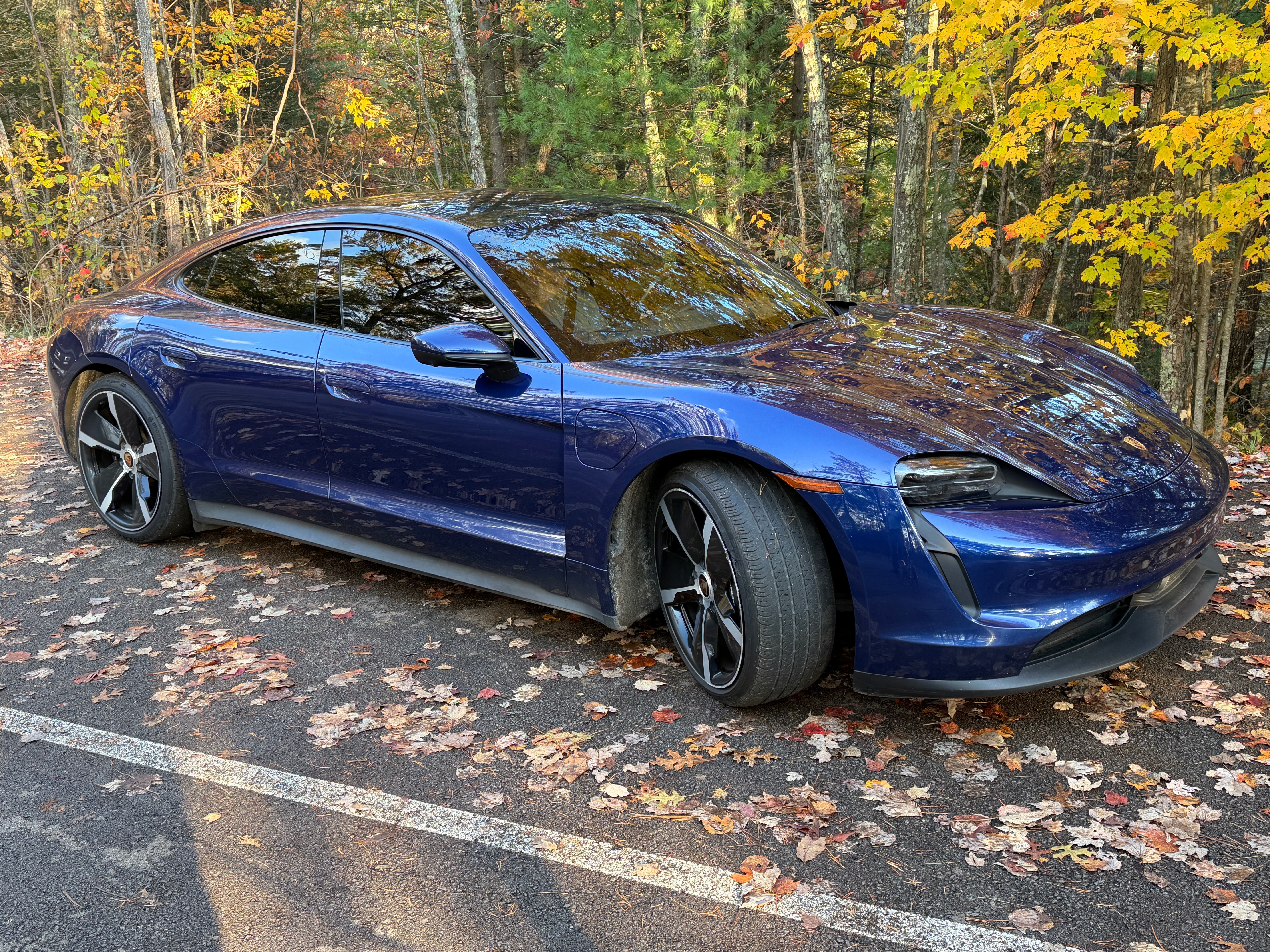 Used 2021 Porsche Taycan RWD image 11