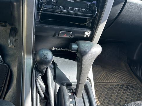 Used 2003 Nissan Xterra SE w/ Sunroof Pkg image 36