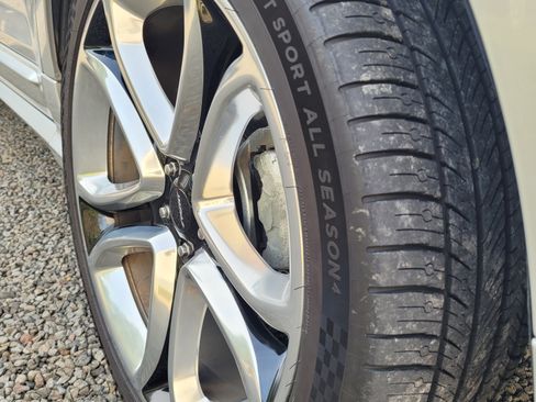 Used 2013 Ford Edge Sport w/ Driver Entry Pkg image 9