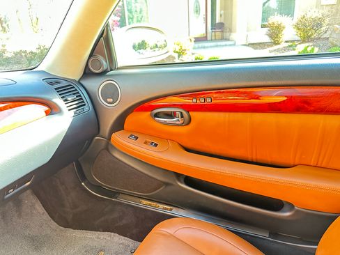 Used 2003 Lexus SC 430 Convertible image 14