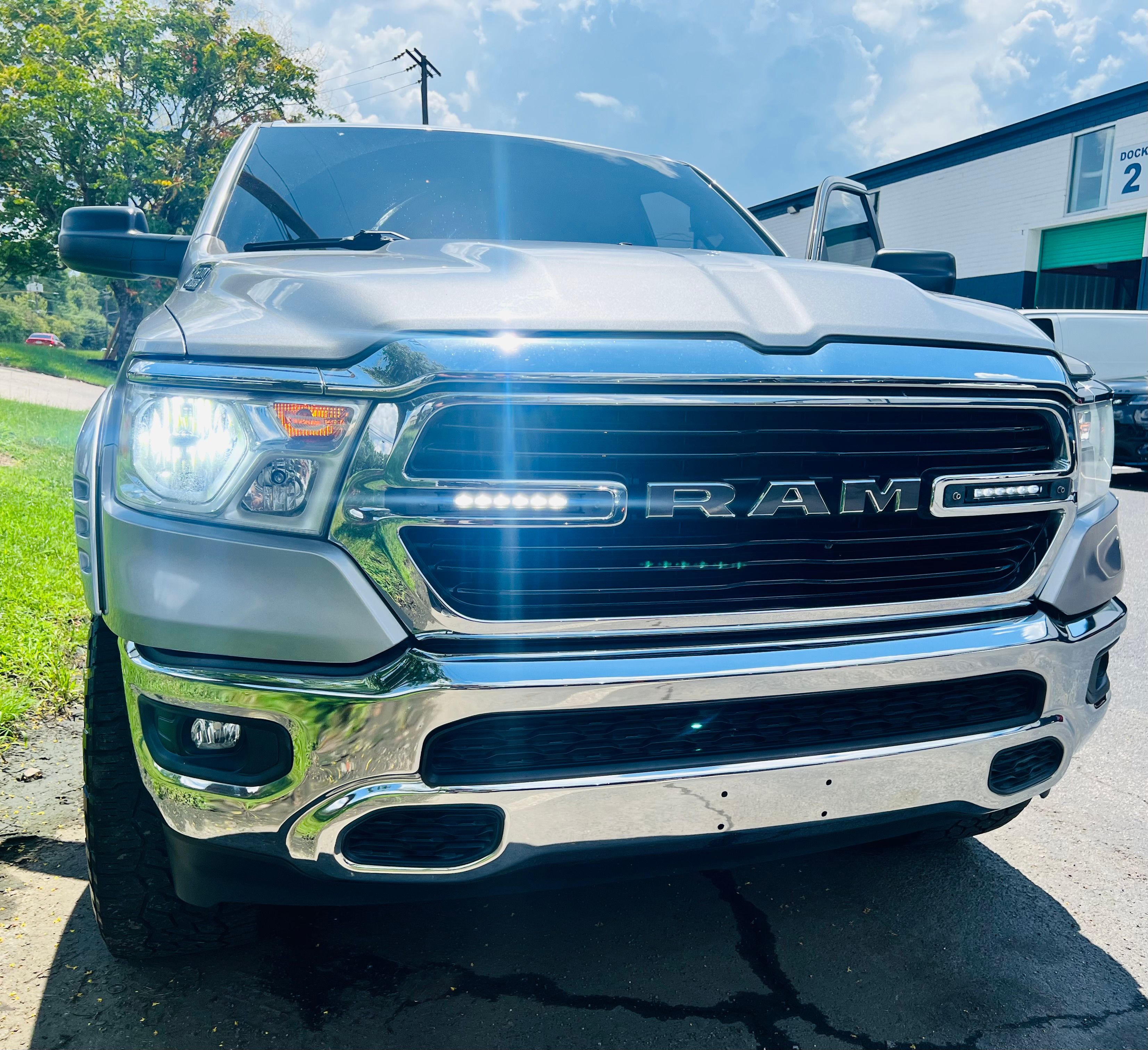 Used 2019 RAM 1500 Big Horn RWD image 4