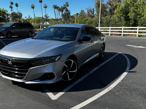 Used 2021 Honda Accord Sport image 1