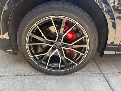 Used 2020 Audi Q8 Premium Plus image 18